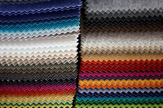 Verschiedene Farben von Markisenstoffen