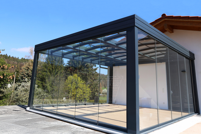 Terrassenüberdachung mit Verglasung an allen Seiten