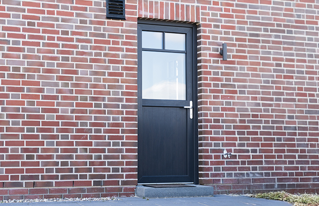 Entrée secondaire panneau de clinker en bas