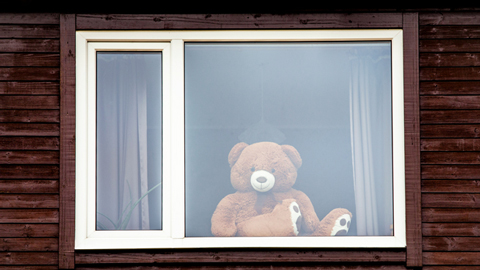 Großes Fenster mit Festverglasung