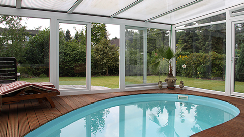 Wintergarten mit Pool