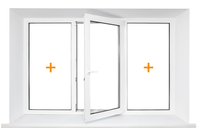 weißes Kunststoff Fenster mit dreifacher Aufteilung, links und rechts Festverglasung und in der Mitte ein Dreh-Kipp-Fensterflügel